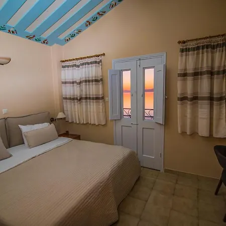 Niriides Apartahotel