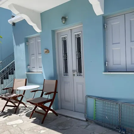 Hotel de apartamente Niriides