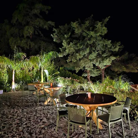 Aparthotel Niriides Hotel Apartments Symi