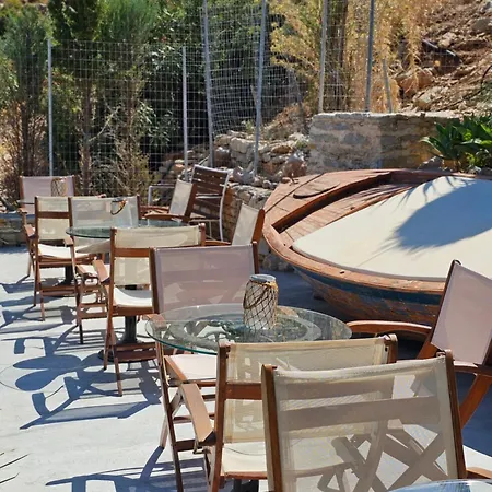 Niriides Hotel Apartments 3* Symi