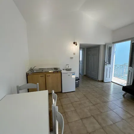 Niriides Hotel Apartments