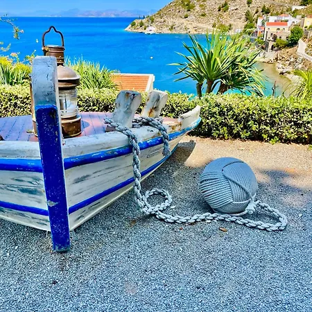 Niriides Hotel Apartments 3* Symi