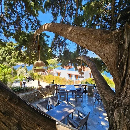 Hotel de apartamente Niriides 3*