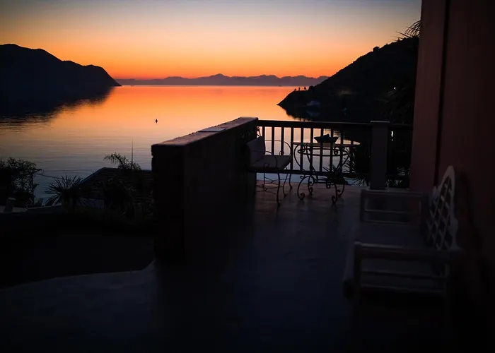 Niriides Hotel Apartments