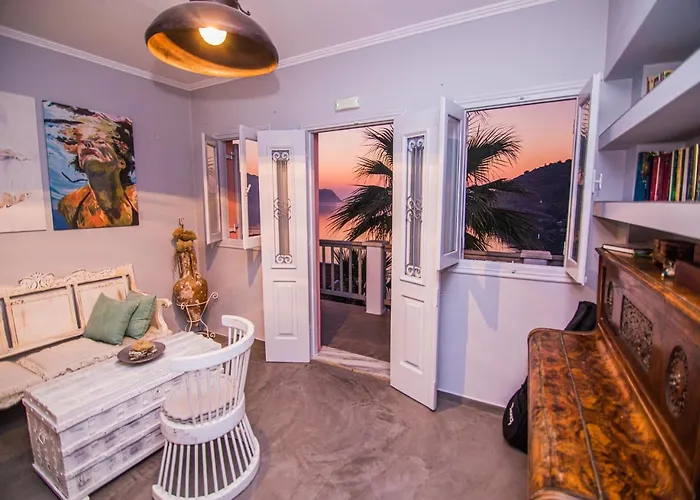 Niriides Lejlighedshotel Simi