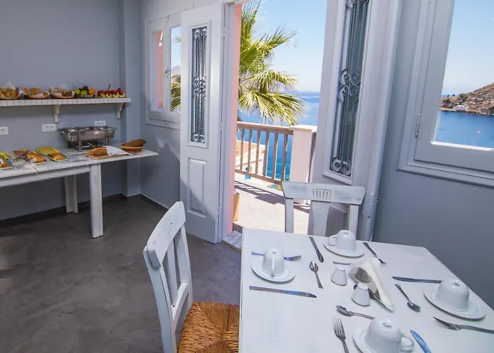 Niriides Hotel Apartments 3*